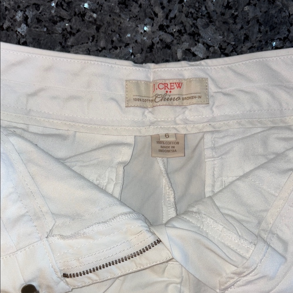 J. Crew White Cargo Shorts with Tailored Cotton Blend - Picture 4 of 4
